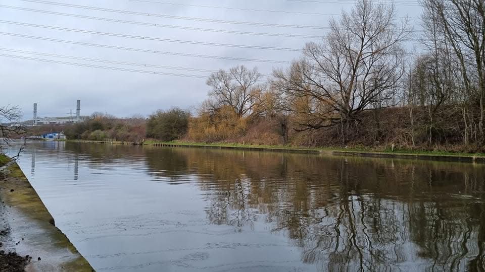 River Weaver - Frodsham Navigation  photo 3