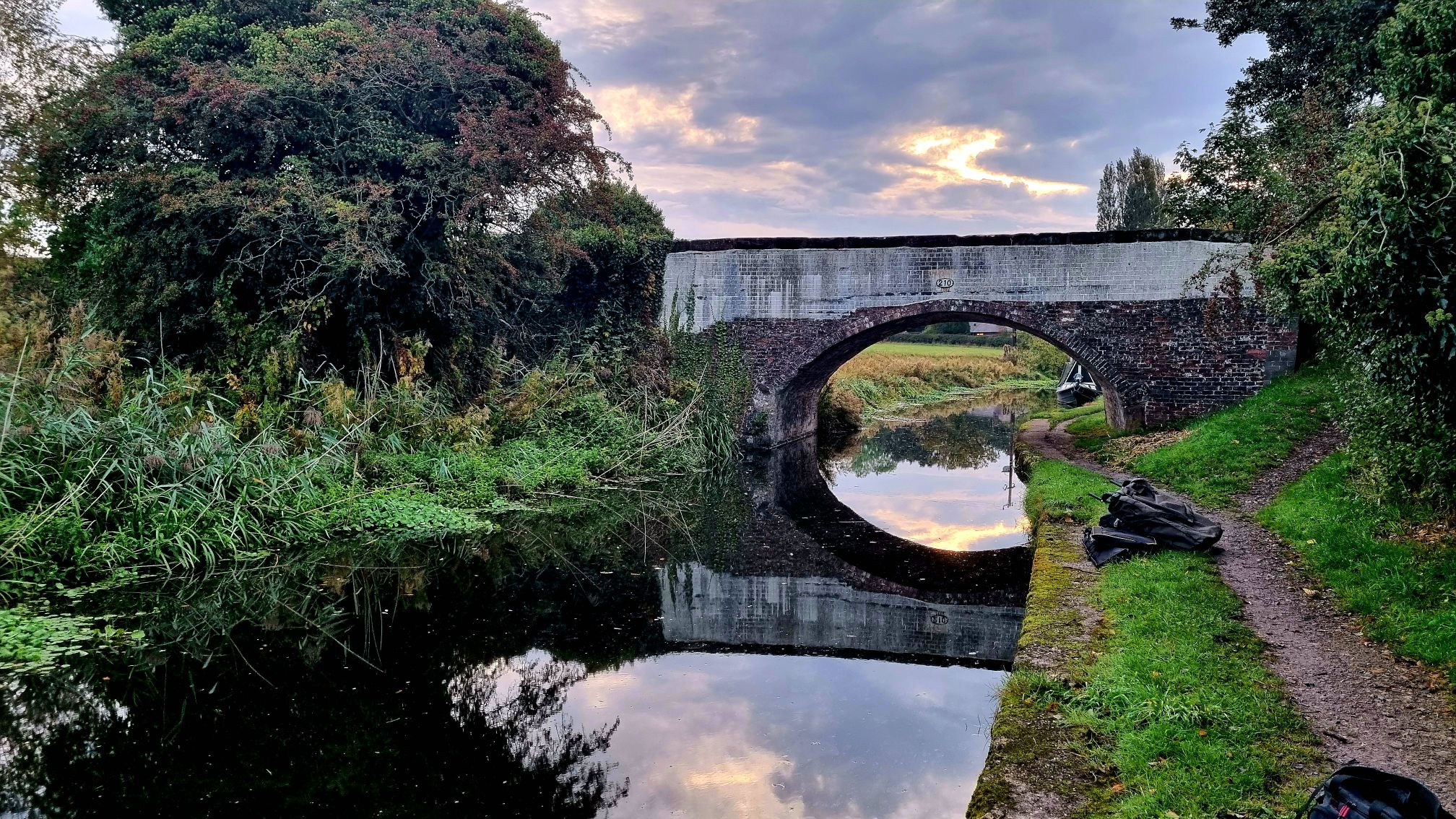 2 Bartington - Holehouse Lane